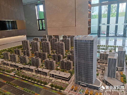 中国铁建