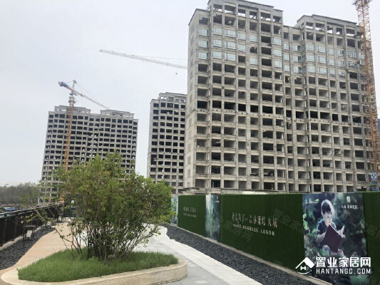 天成溪树庭院